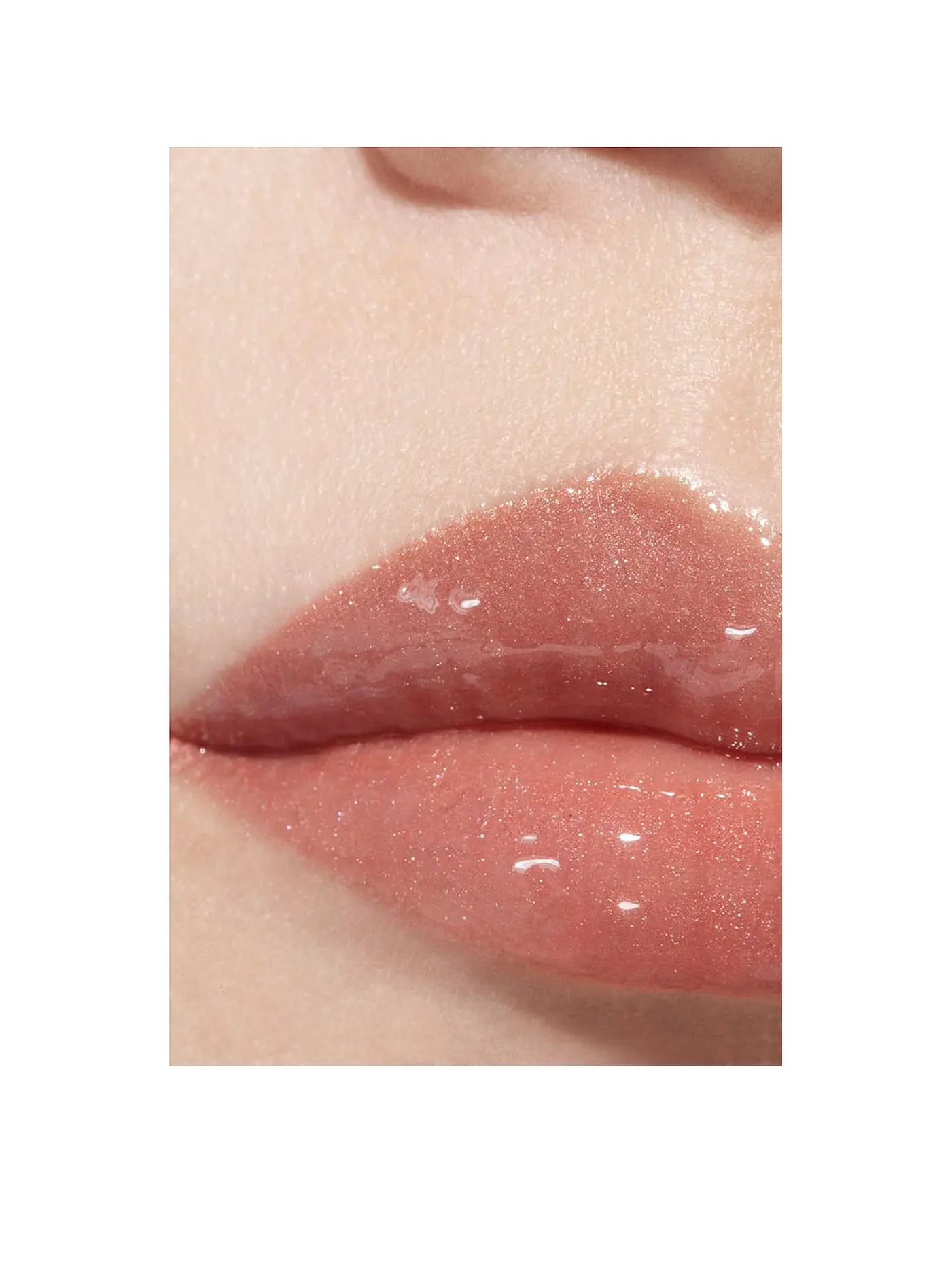 CHANEL |  FEUCHTIGKEITSSPENDENDER LIPGLOSS 5.5G | 